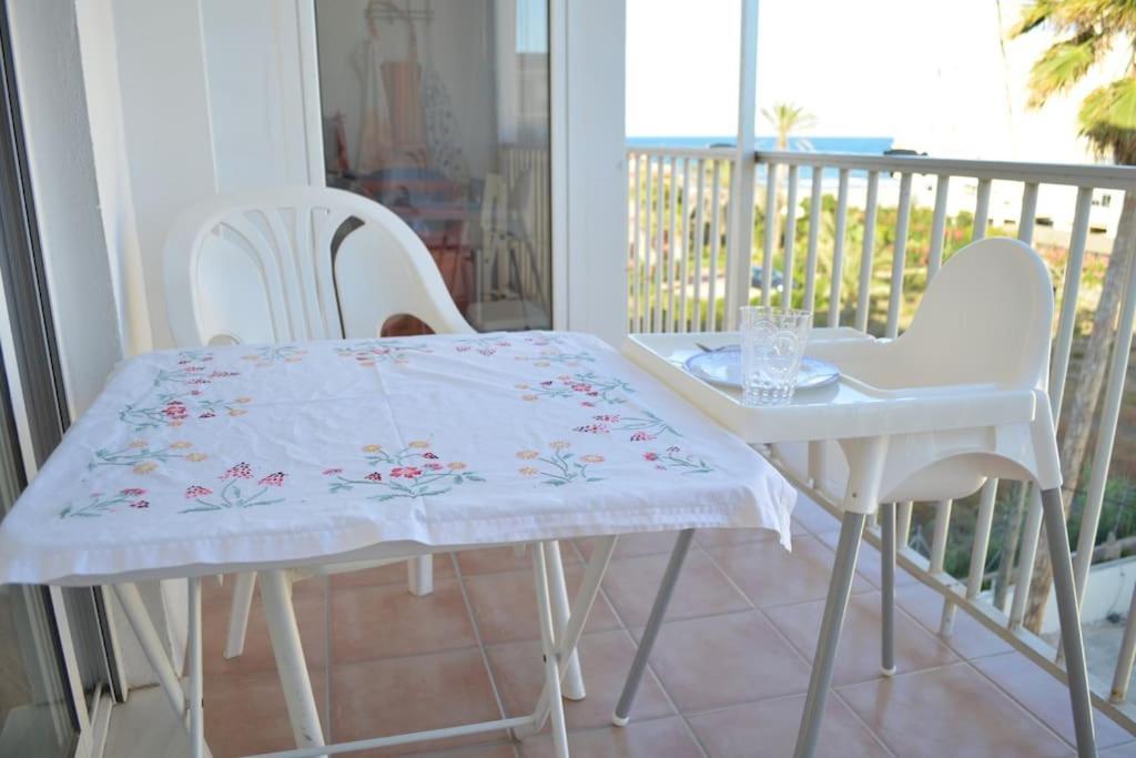 Apartamento Junto A Playa Y Cerca De Campo De Golf El Perellonet Eksteriør bilde
